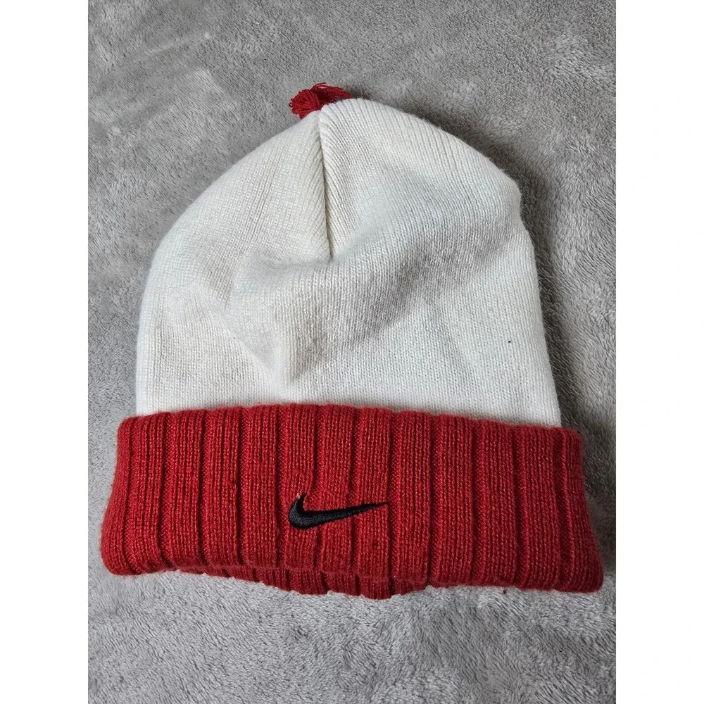 Nike Team Nebraska Cornhuskers Beanie Hat Red White Pom Knit Cuffed OSFA‎